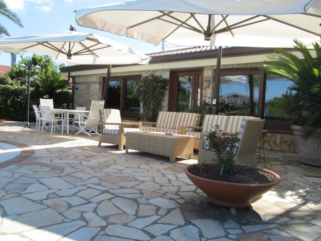 Complesso Turistico Ricettivo L'Oasi Del Golfo Di Salerno Διαμέρισμα Battipaglia Εξωτερικό φωτογραφία
