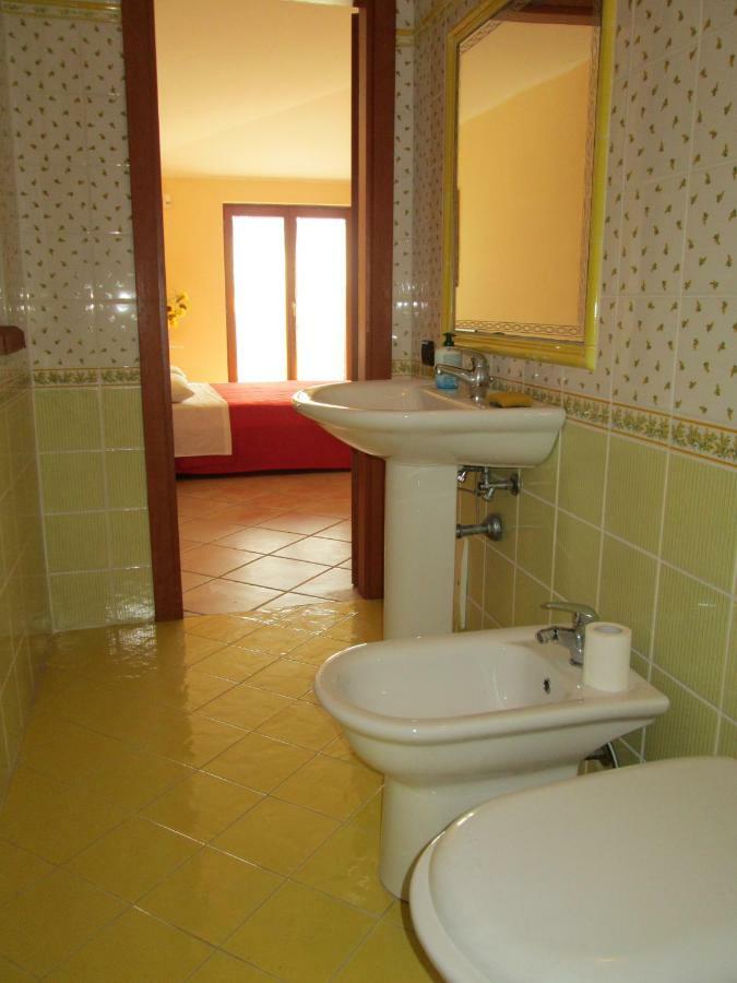 Complesso Turistico Ricettivo L'Oasi Del Golfo Di Salerno Διαμέρισμα Battipaglia Δωμάτιο φωτογραφία