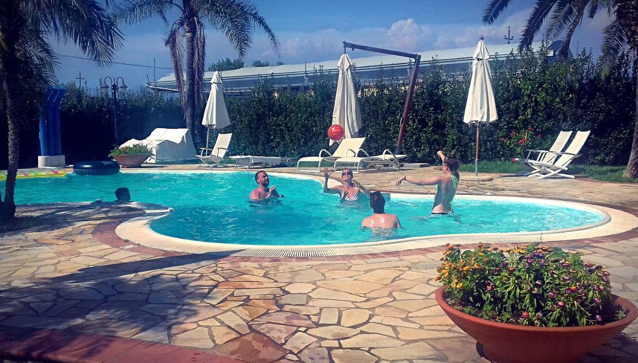 Complesso Turistico Ricettivo L'Oasi Del Golfo Di Salerno Διαμέρισμα Battipaglia Εξωτερικό φωτογραφία